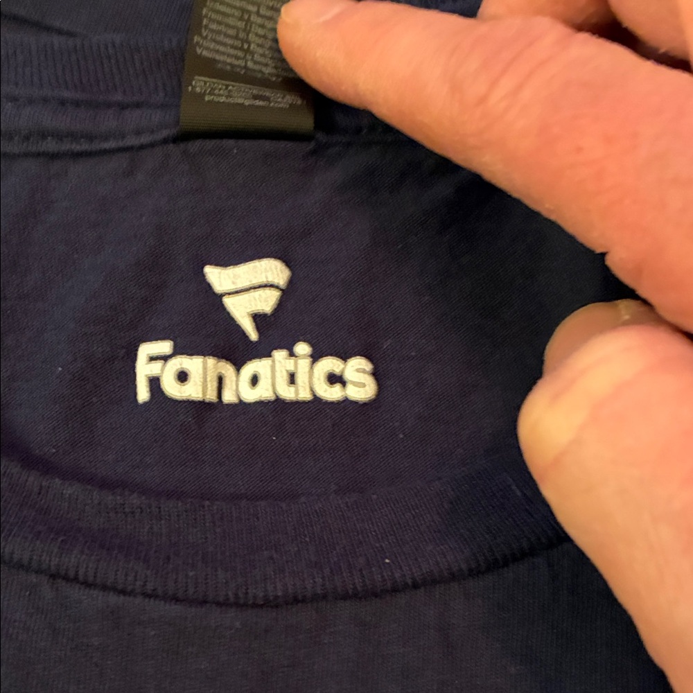 Fanatics Navy Blue Logo T-Shirt Tennessee Titans - Picture 2 of 3